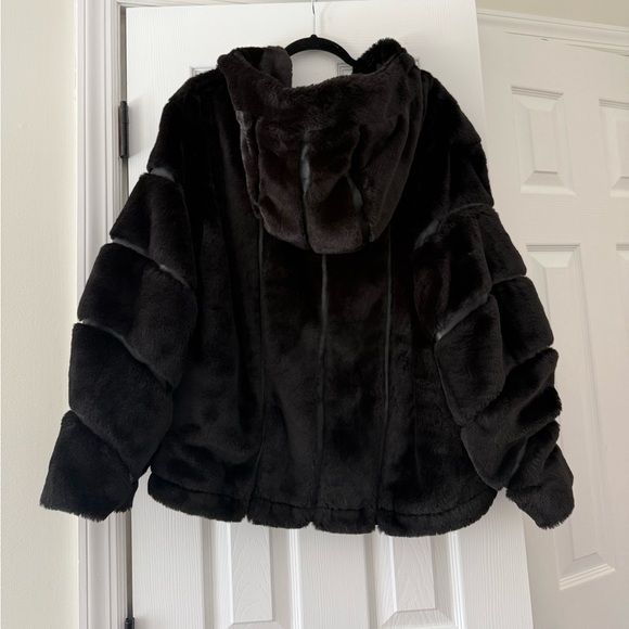 ALO Yoga Knock Out Faux Fur and Leather Hooded Oversized Jacket Coat Black - Picture 7 of 14